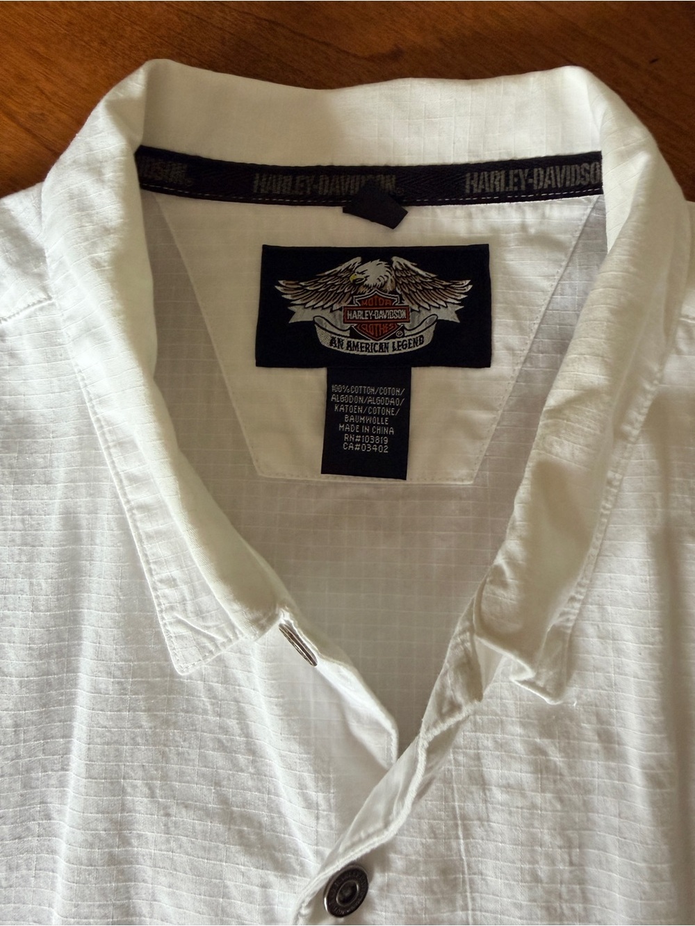 Harley-Davidson Men's White Short-Sleeve Button-Up Shirt with Black Stripe - Picture 4 of 8